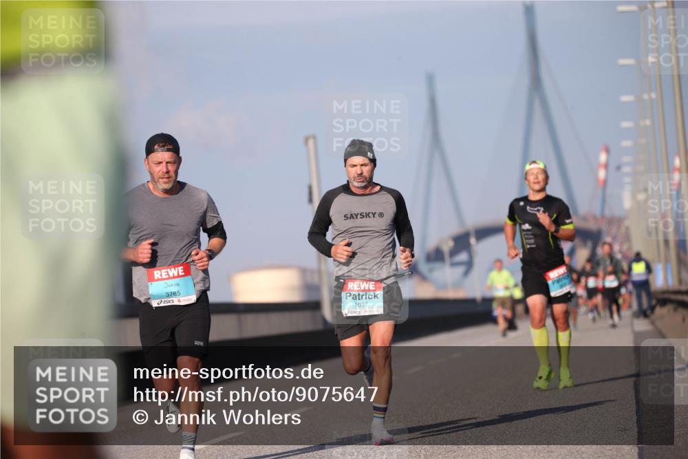03.10.2025 - Köhlbrandbrückenlauf Jannik Wohlers http://msf.ph/oto/9075647 03.10.2025 09:42:00 Position 3 3785, 1037 meine-sportfotos.de