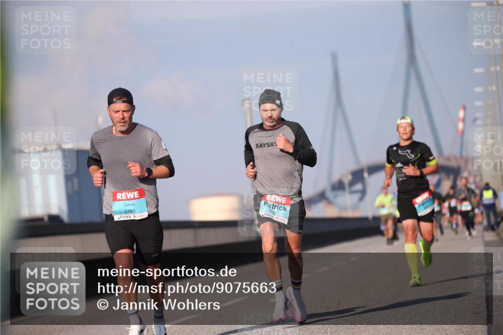 03.10.2025 - Köhlbrandbrückenlauf Jannik Wohlers http://msf.ph/oto/9075663 03.10.2025 09:42:00 Position 3 3785, 1037 meine-sportfotos.de