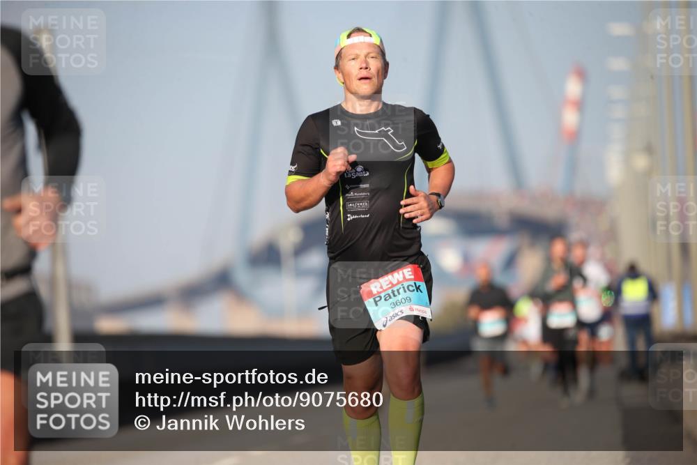 03.10.2025 - Köhlbrandbrückenlauf Jannik Wohlers http://msf.ph/oto/9075680 03.10.2025 09:42:01 Position 3 3609 meine-sportfotos.de