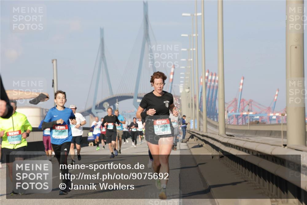 03.10.2025 - Köhlbrandbrückenlauf Jannik Wohlers http://msf.ph/oto/9075692 03.10.2025 09:51:37 Position 3  meine-sportfotos.de