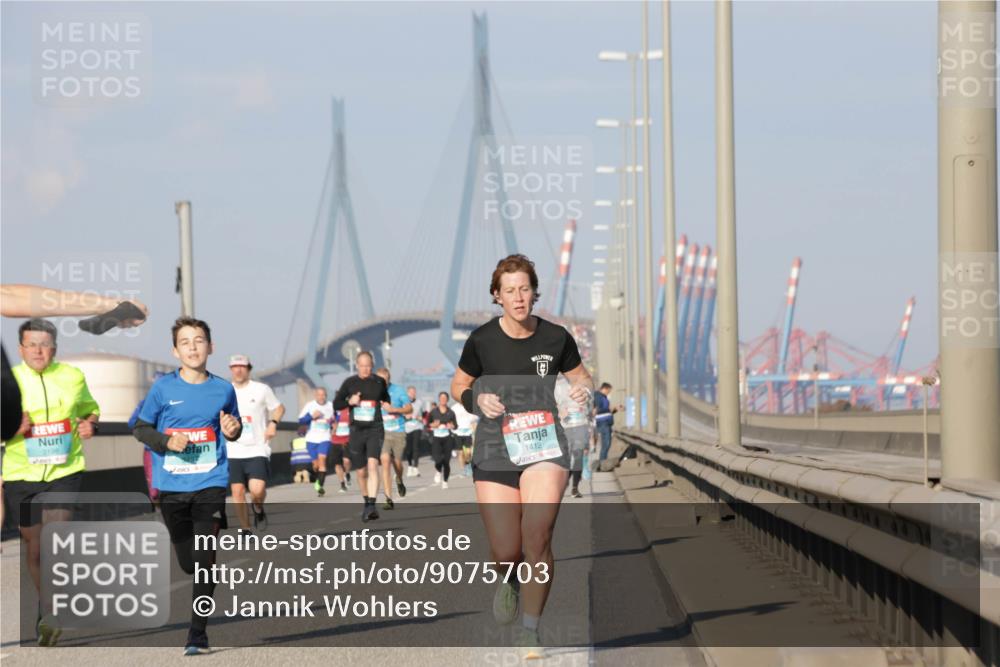 03.10.2025 - Köhlbrandbrückenlauf Jannik Wohlers http://msf.ph/oto/9075703 03.10.2025 09:51:37 Position 3 1412 meine-sportfotos.de