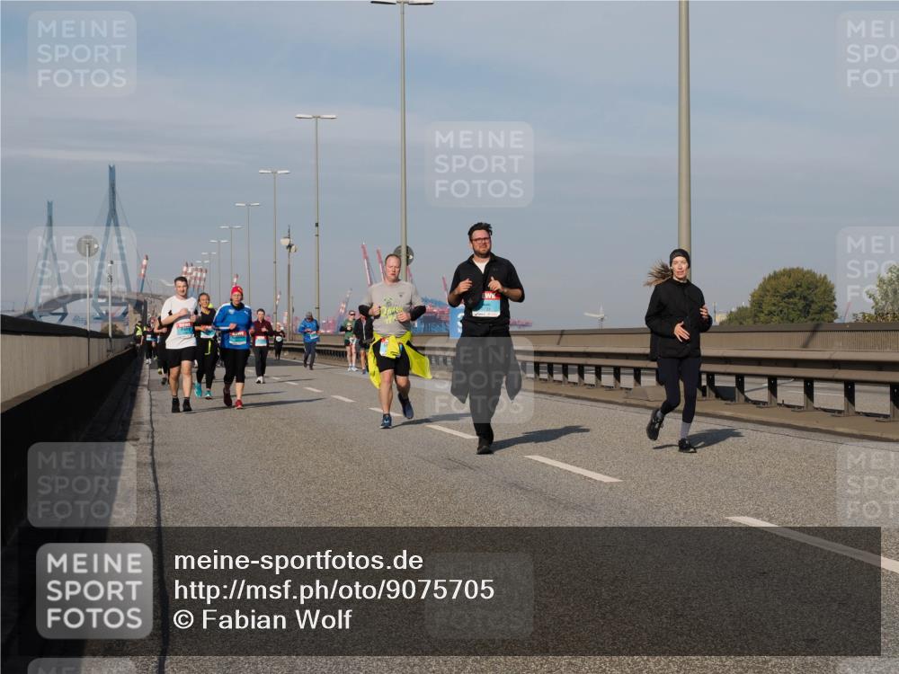 03.10.2025 - Köhlbrandbrückenlauf Fabian Wolf http://msf.ph/oto/9075705 03.10.2025 10:15:04 Position 3  meine-sportfotos.de