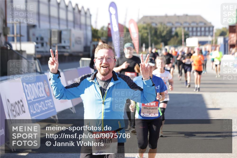 03.10.2025 - Köhlbrandbrückenlauf Jannik Wohlers http://msf.ph/oto/9075706 03.10.2025 13:16:34 Ziel 4036, 4146, 4235, 4314, 4408, 4586, 5104, 5498, 5570, 5630, 5694, 5815, 5983, 6208, 6353, 6377, 6812 meine-sportfotos.de
