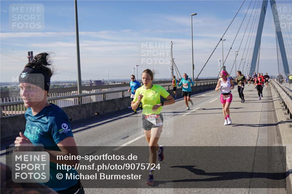 03.10.2025 - Köhlbrandbrückenlauf Michael Burmester http://msf.ph/oto/9075724 03.10.2025 12:40:58 Position 2  meine-sportfotos.de