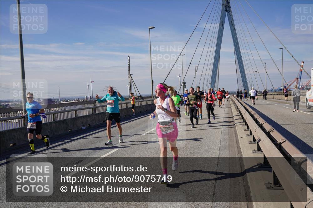 03.10.2025 - Köhlbrandbrückenlauf Michael Burmester http://msf.ph/oto/9075749 03.10.2025 12:40:59 Position 2  meine-sportfotos.de