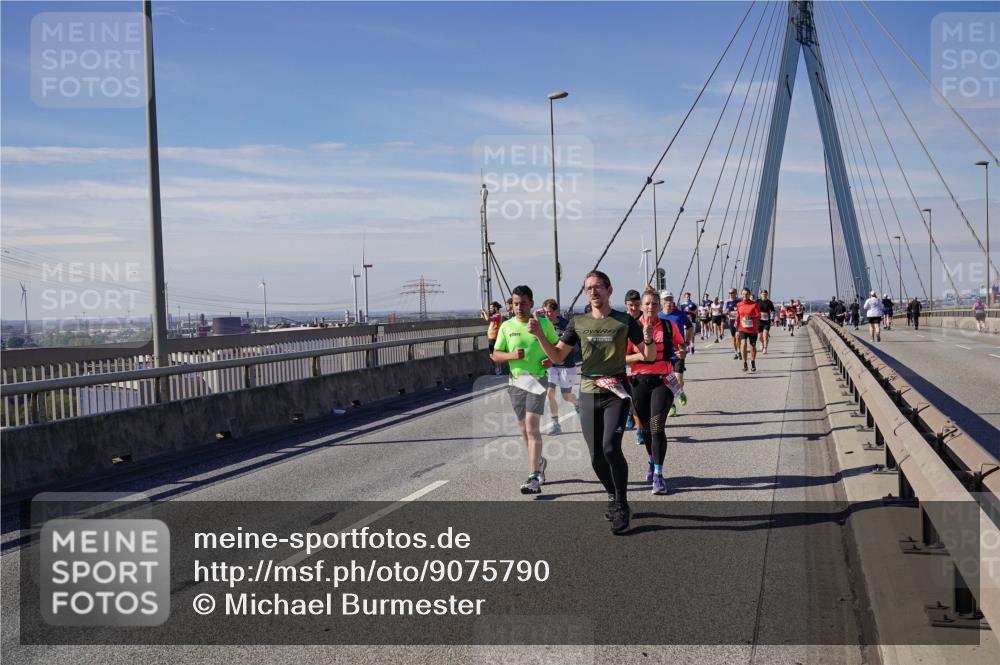 03.10.2025 - Köhlbrandbrückenlauf Michael Burmester http://msf.ph/oto/9075790 03.10.2025 12:41:02 Position 2  meine-sportfotos.de