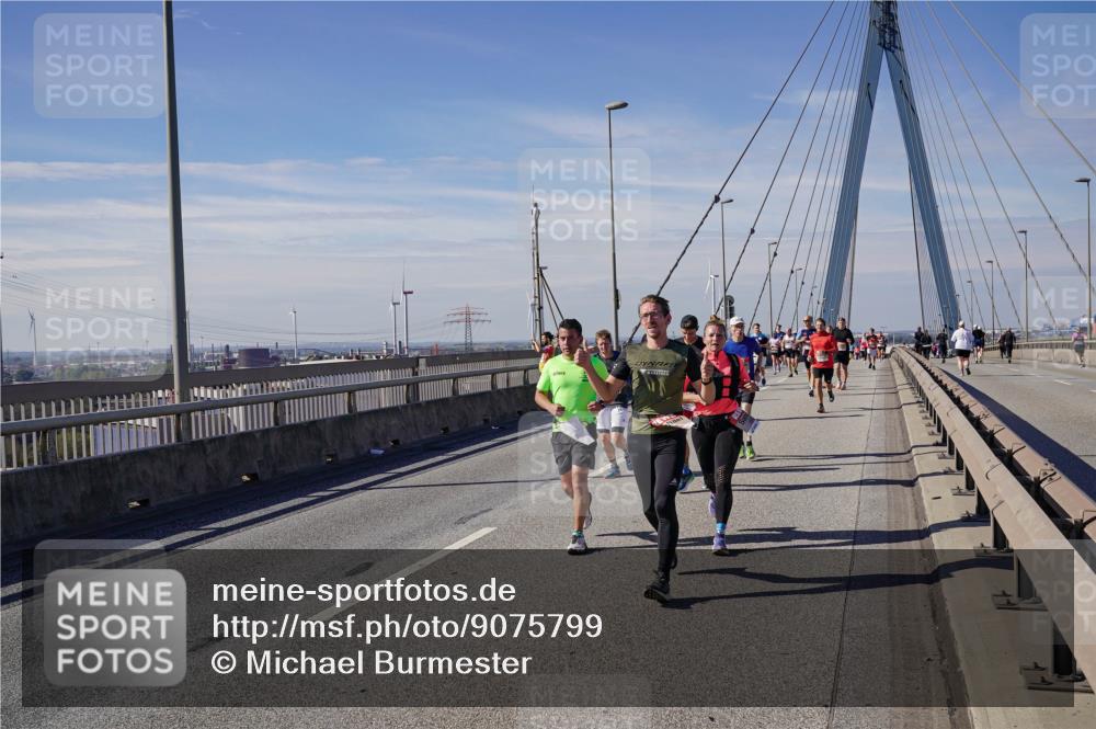 03.10.2025 - Köhlbrandbrückenlauf Michael Burmester http://msf.ph/oto/9075799 03.10.2025 12:41:02 Position 2  meine-sportfotos.de
