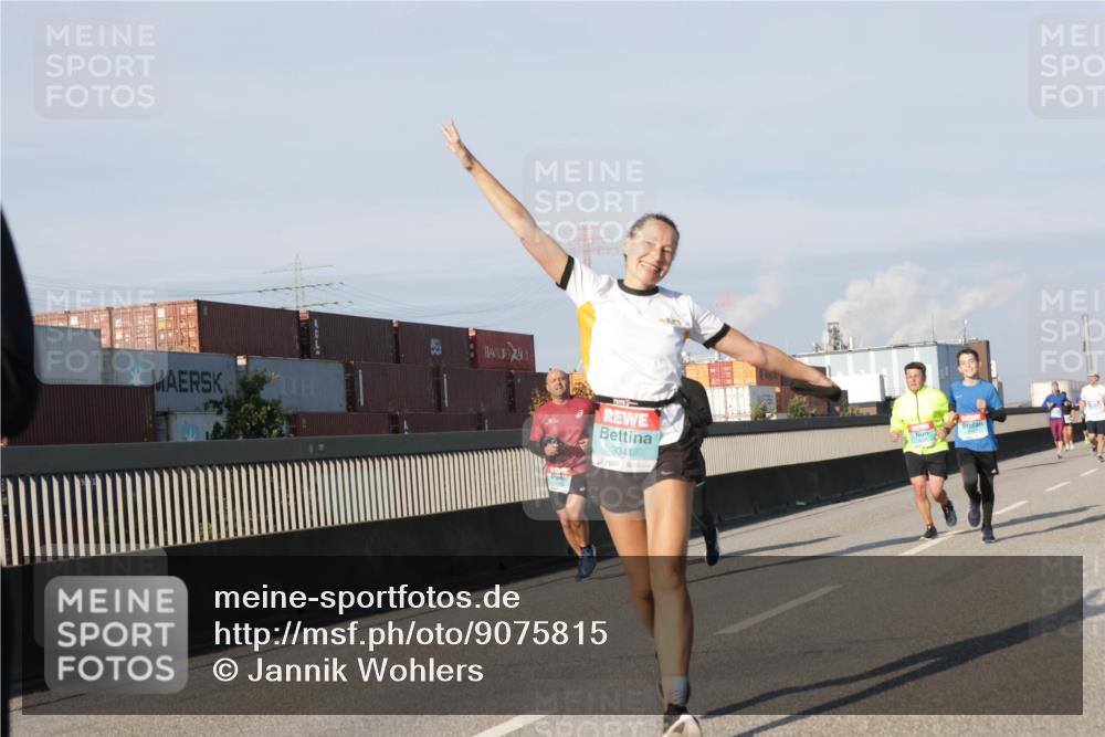 03.10.2025 - Köhlbrandbrückenlauf Jannik Wohlers http://msf.ph/oto/9075815 03.10.2025 09:51:39 Position 3 774, 80, 3341 meine-sportfotos.de