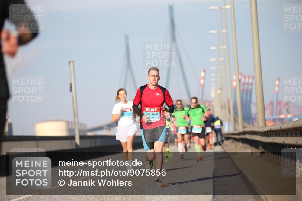 03.10.2025 - Köhlbrandbrückenlauf Jannik Wohlers http://msf.ph/oto/9075856 03.10.2025 09:42:27 Position 3 3490 meine-sportfotos.de