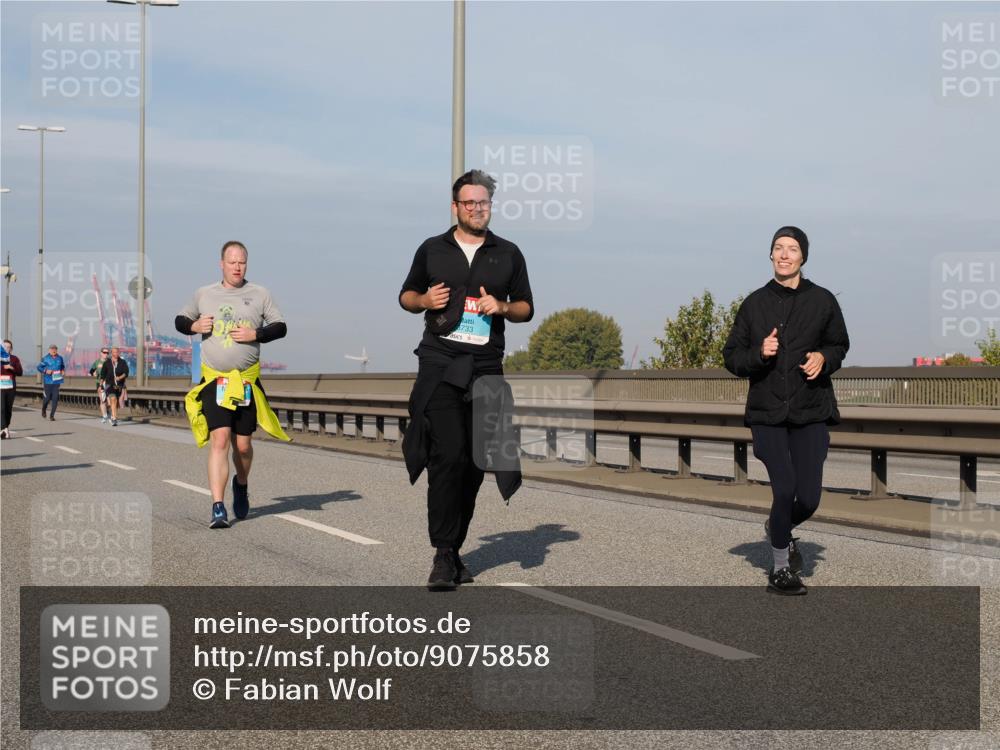 03.10.2025 - Köhlbrandbrückenlauf Fabian Wolf http://msf.ph/oto/9075858 03.10.2025 10:15:06 Position 3 6733 meine-sportfotos.de