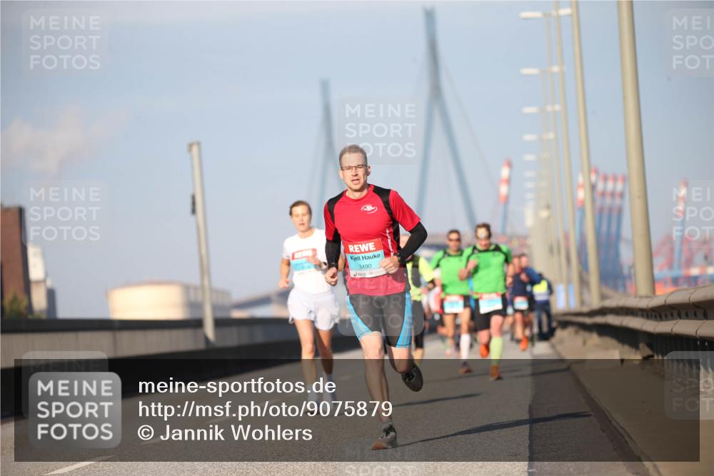 03.10.2025 - Köhlbrandbrückenlauf Jannik Wohlers http://msf.ph/oto/9075879 03.10.2025 09:42:27 Position 3 3490 meine-sportfotos.de
