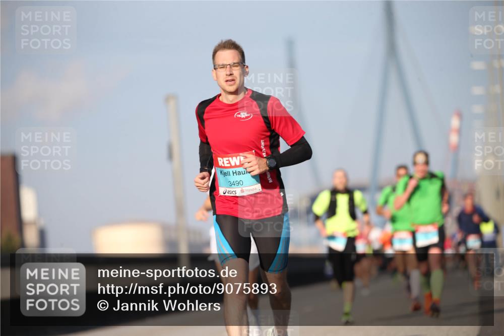 03.10.2025 - Köhlbrandbrückenlauf Jannik Wohlers http://msf.ph/oto/9075893 03.10.2025 09:42:28 Position 3 3490 meine-sportfotos.de