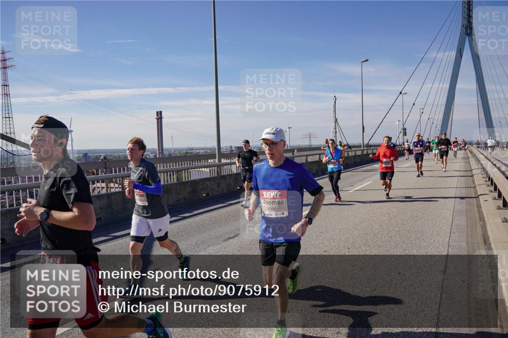 03.10.2025 - Köhlbrandbrückenlauf Michael Burmester http://msf.ph/oto/9075912 03.10.2025 12:41:05 Position 2 40, 4380 meine-sportfotos.de