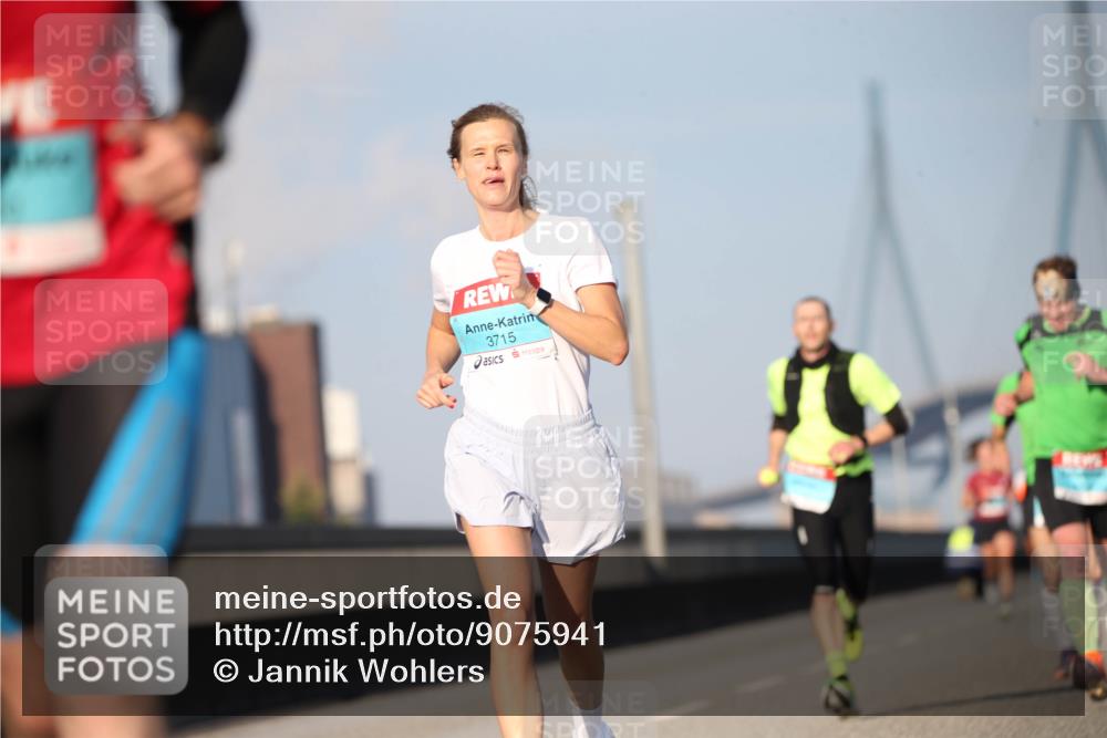 03.10.2025 - Köhlbrandbrückenlauf Jannik Wohlers http://msf.ph/oto/9075941 03.10.2025 09:42:31 Position 3 3715 meine-sportfotos.de