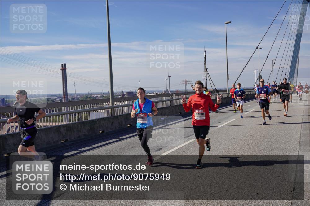 03.10.2025 - Köhlbrandbrückenlauf Michael Burmester http://msf.ph/oto/9075949 03.10.2025 12:41:07 Position 2  meine-sportfotos.de