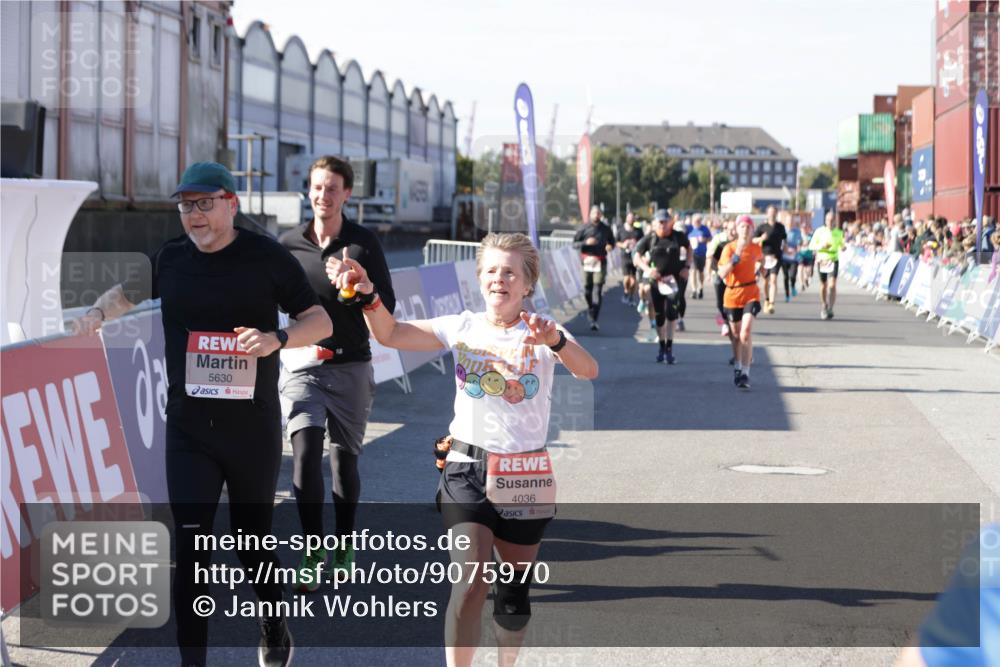 03.10.2025 - Köhlbrandbrückenlauf Jannik Wohlers http://msf.ph/oto/9075970 03.10.2025 13:16:37 Ziel 4036, 4146, 4235, 4314, 4330, 4408, 4431, 4586, 4813, 5104, 5570, 5630, 5694, 5815, 6208, 6353, 6377, 6812 meine-sportfotos.de
