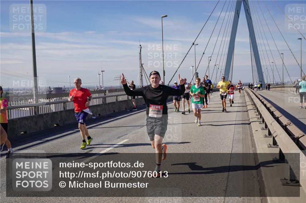 03.10.2025 - Köhlbrandbrückenlauf Michael Burmester http://msf.ph/oto/9076013 03.10.2025 12:41:10 Position 2 4268 meine-sportfotos.de