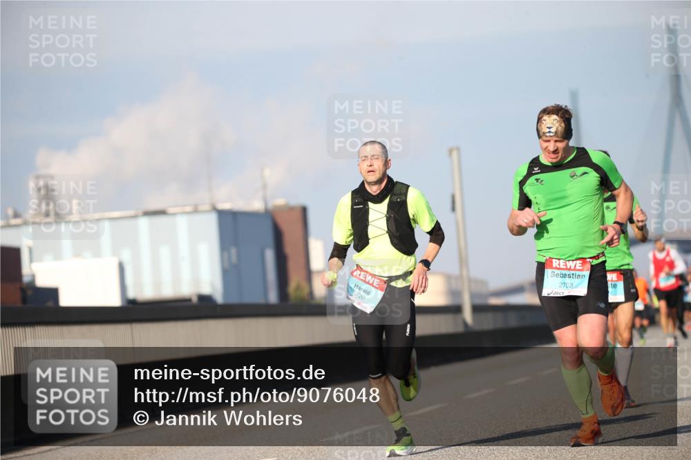 03.10.2025 - Köhlbrandbrückenlauf Jannik Wohlers http://msf.ph/oto/9076048 03.10.2025 09:42:34 Position 3 8720, 2703 meine-sportfotos.de