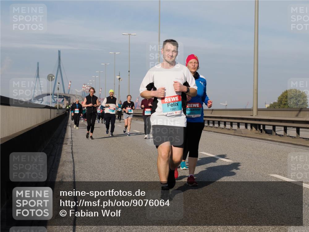 03.10.2025 - Köhlbrandbrückenlauf Fabian Wolf http://msf.ph/oto/9076064 03.10.2025 10:15:13 Position 3 1981, 3080 meine-sportfotos.de