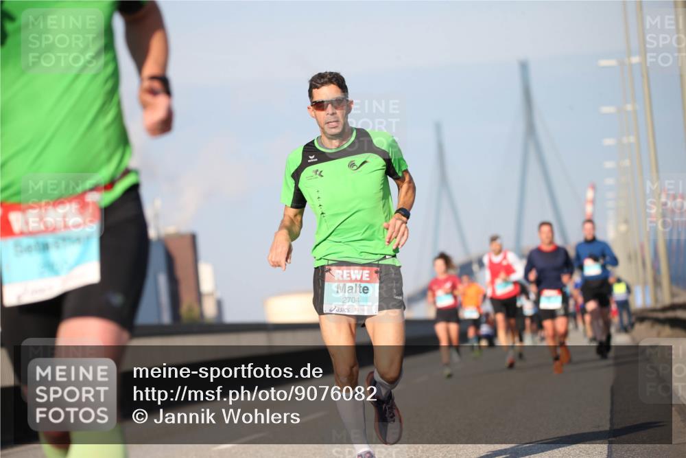 03.10.2025 - Köhlbrandbrückenlauf Jannik Wohlers http://msf.ph/oto/9076082 03.10.2025 09:42:37 Position 3 2704 meine-sportfotos.de