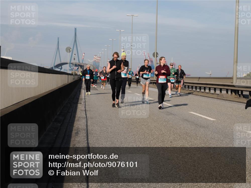 03.10.2025 - Köhlbrandbrückenlauf Fabian Wolf http://msf.ph/oto/9076101 03.10.2025 10:15:16 Position 3  meine-sportfotos.de