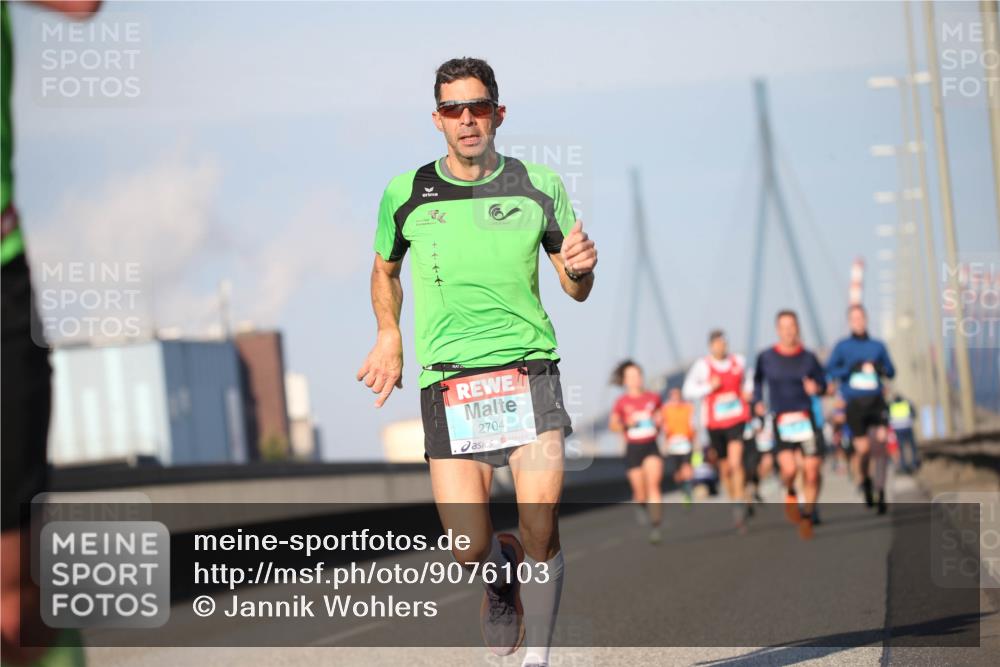 03.10.2025 - Köhlbrandbrückenlauf Jannik Wohlers http://msf.ph/oto/9076103 03.10.2025 09:42:38 Position 3 2704 meine-sportfotos.de