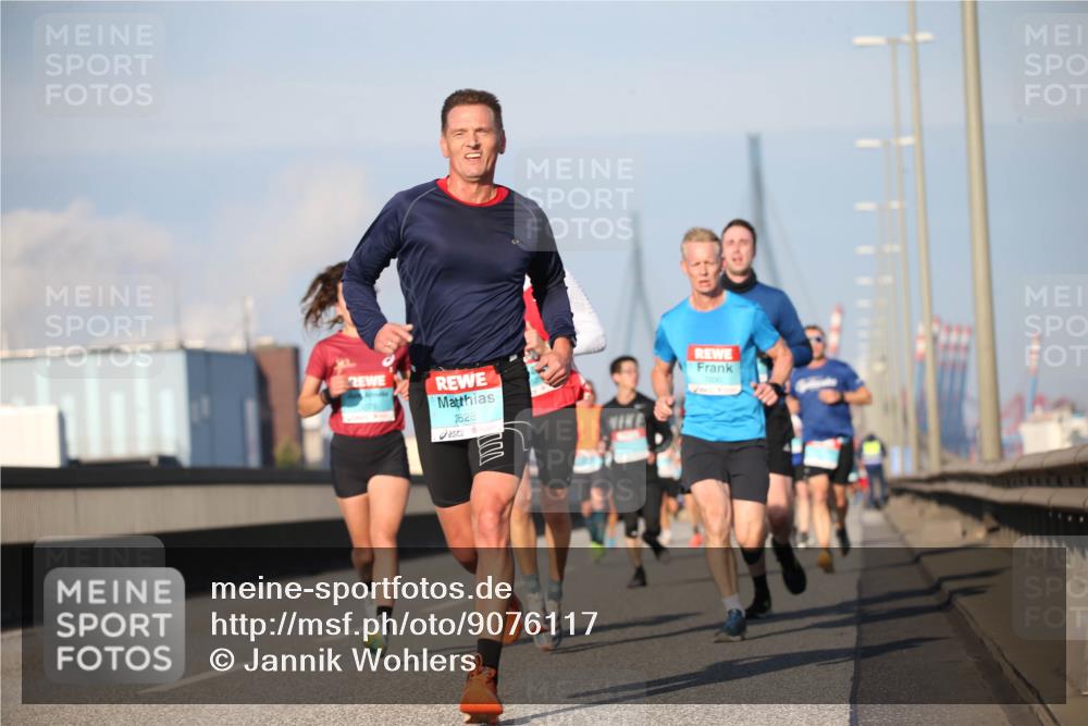 03.10.2025 - Köhlbrandbrückenlauf Jannik Wohlers http://msf.ph/oto/9076117 03.10.2025 09:42:44 Position 3 1628, 1000 meine-sportfotos.de