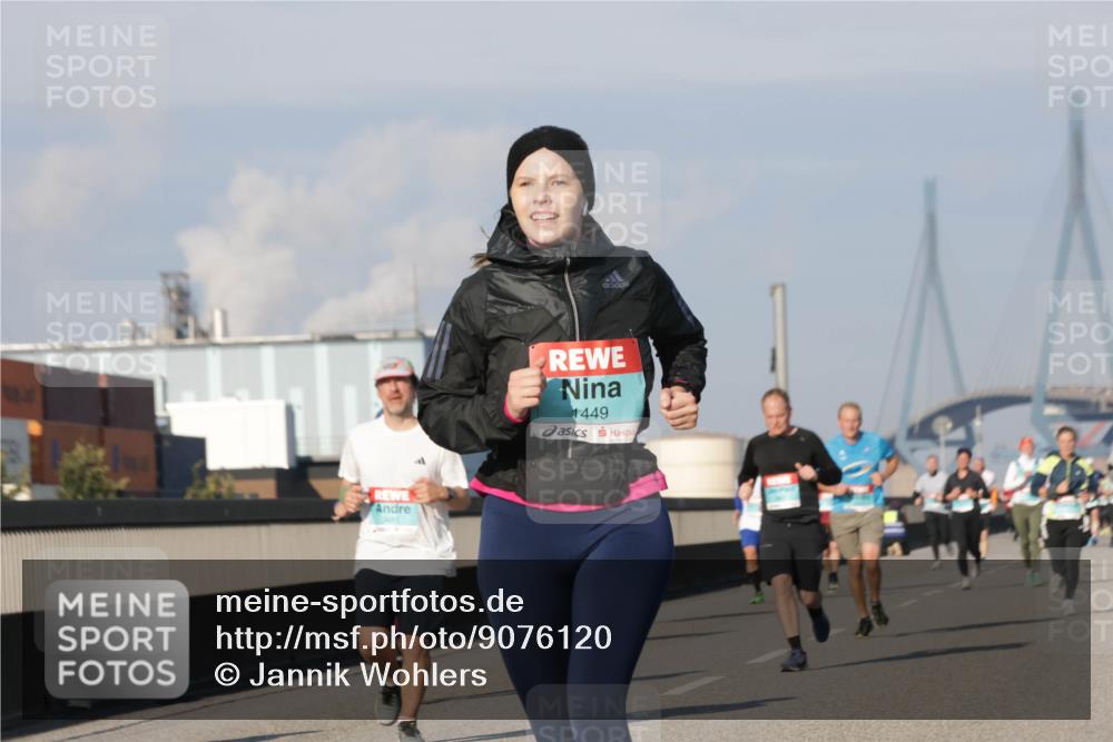 03.10.2025 - Köhlbrandbrückenlauf Jannik Wohlers http://msf.ph/oto/9076120 03.10.2025 09:51:46 Position 3 1449 meine-sportfotos.de