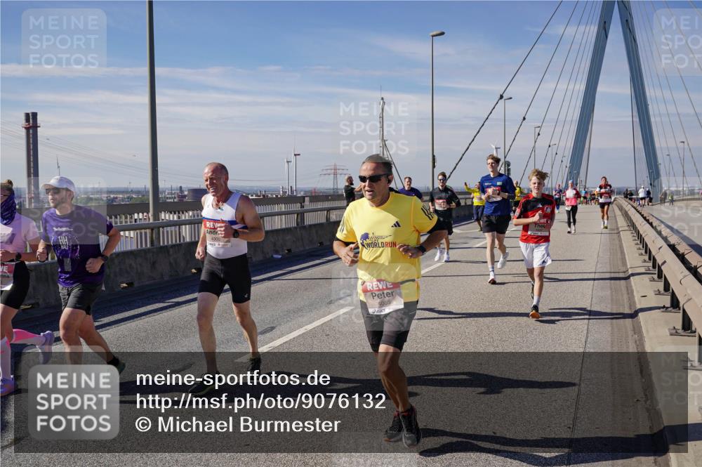 03.10.2025 - Köhlbrandbrückenlauf Michael Burmester http://msf.ph/oto/9076132 03.10.2025 12:41:14 Position 2 4300, 4085 meine-sportfotos.de