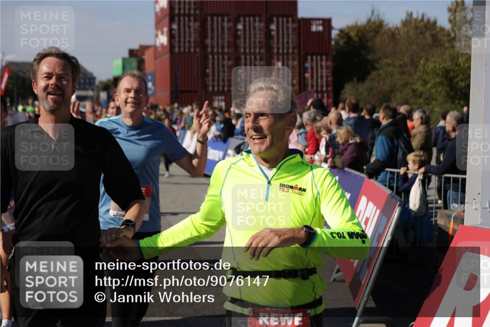 03.10.2025 - Köhlbrandbrückenlauf Jannik Wohlers http://msf.ph/oto/9076147 03.10.2025 13:16:50 Ziel 4168, 4330, 4356, 4359, 4431, 4551, 4605, 4813, 5028, 5053, 5099, 5166, 5302, 5385, 5386, 5453, 5467, 6286, 6299, 6340, 6343, 6620, 6658, 6697, 6746, 6785 meine-sportfotos.de