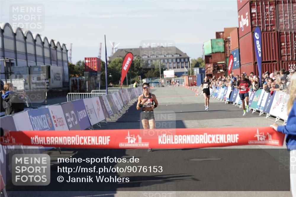 03.10.2025 - Köhlbrandbrückenlauf Jannik Wohlers http://msf.ph/oto/9076153 03.10.2025 12:46:47 Ziel 4027, 4033, 6483, 6740 meine-sportfotos.de