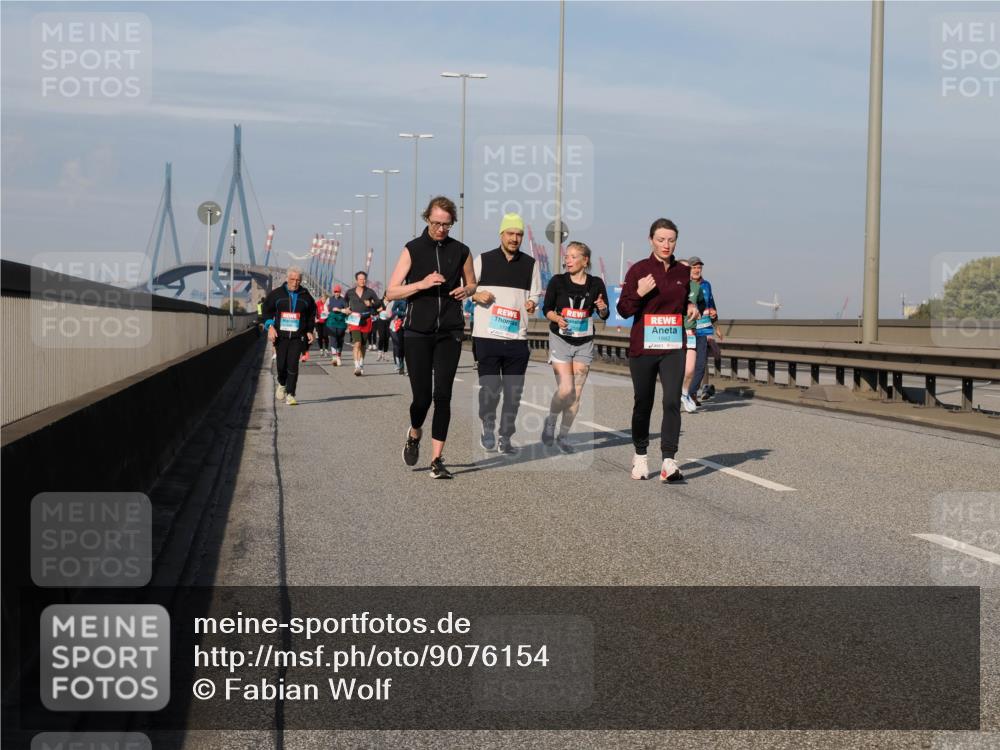 03.10.2025 - Köhlbrandbrückenlauf Fabian Wolf http://msf.ph/oto/9076154 03.10.2025 10:15:18 Position 3  meine-sportfotos.de