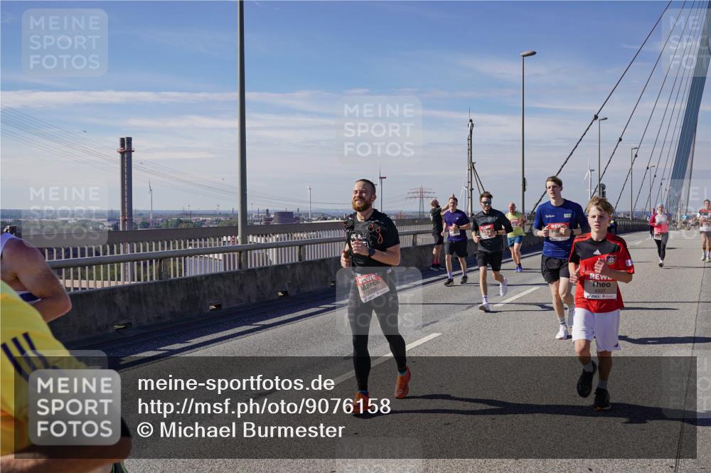 03.10.2025 - Köhlbrandbrückenlauf Michael Burmester http://msf.ph/oto/9076158 03.10.2025 12:41:15 Position 2 5784, 4337 meine-sportfotos.de