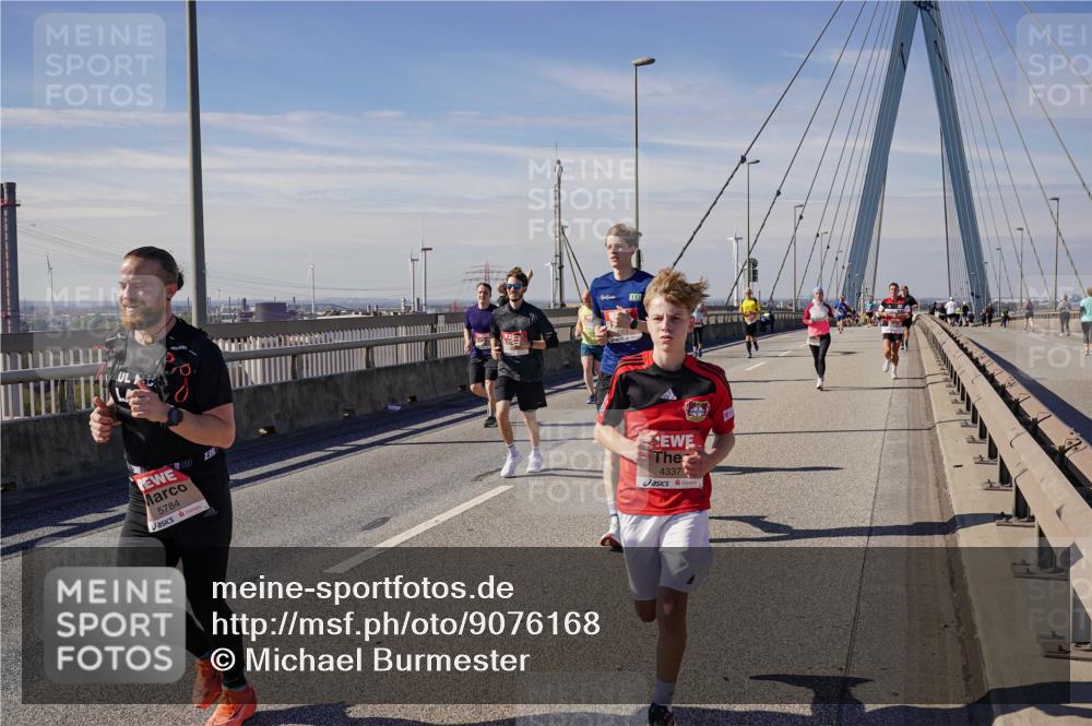 03.10.2025 - Köhlbrandbrückenlauf Michael Burmester http://msf.ph/oto/9076168 03.10.2025 12:41:16 Position 2 5784, 4337 meine-sportfotos.de