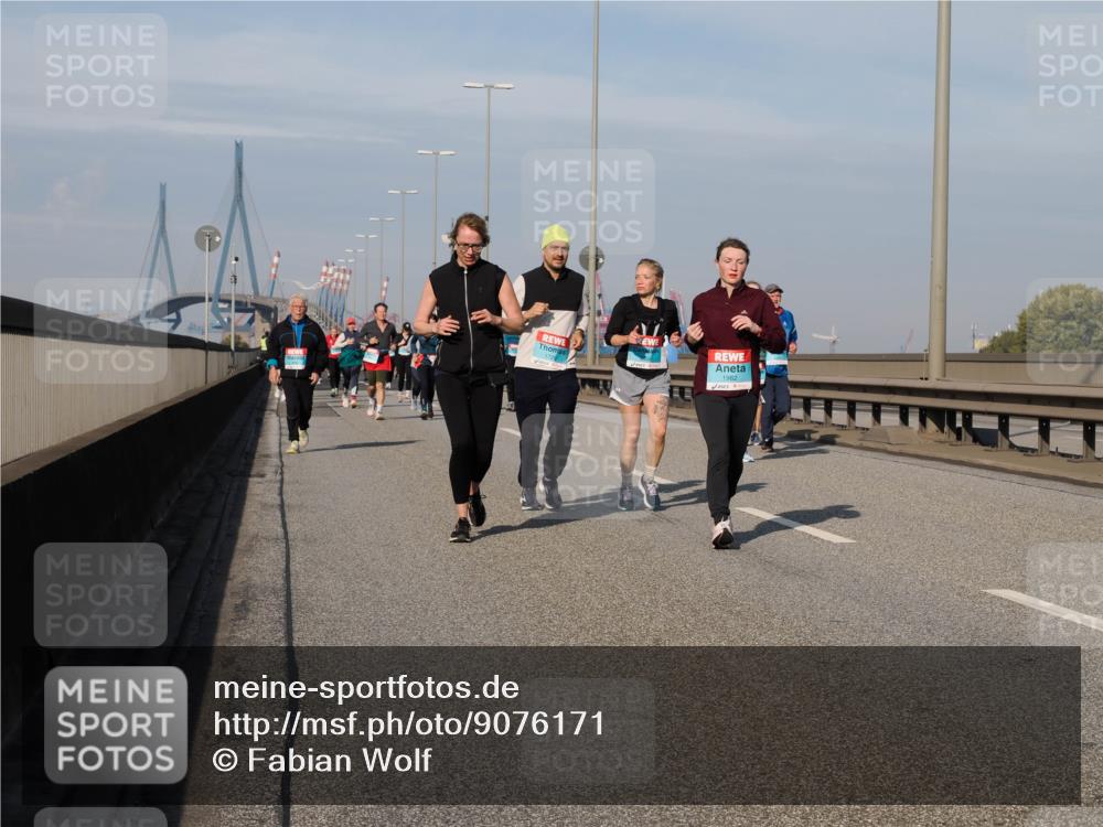 03.10.2025 - Köhlbrandbrückenlauf Fabian Wolf http://msf.ph/oto/9076171 03.10.2025 10:15:18 Position 3 1729 meine-sportfotos.de