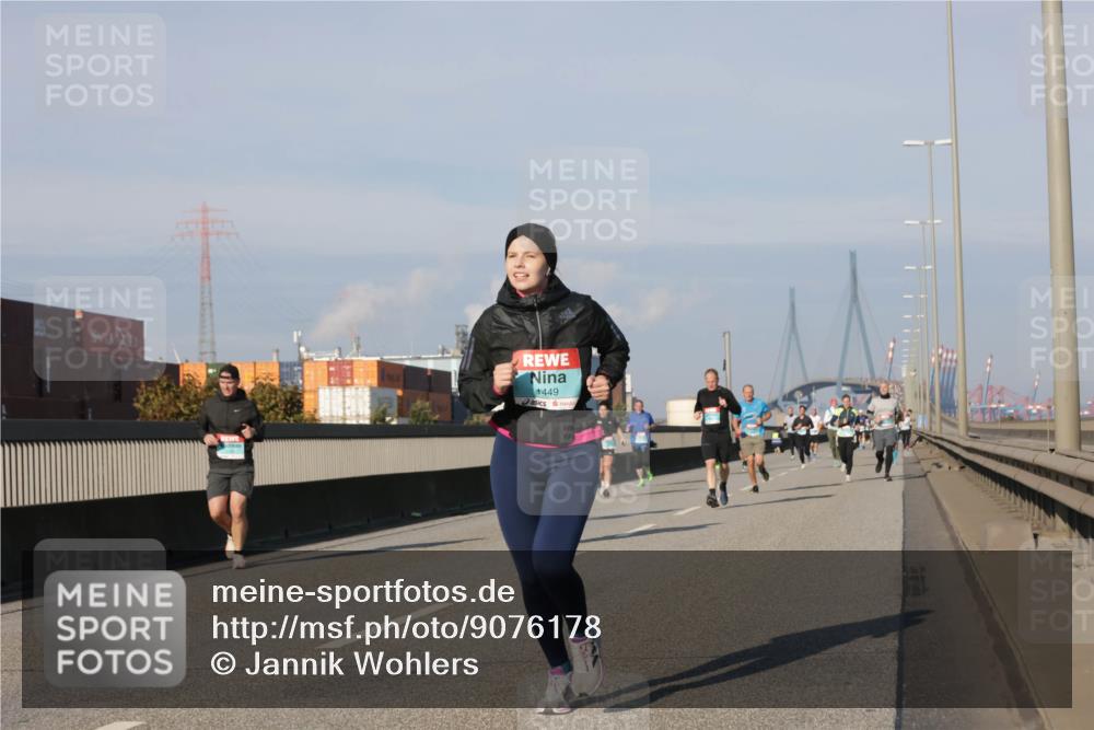 03.10.2025 - Köhlbrandbrückenlauf Jannik Wohlers http://msf.ph/oto/9076178 03.10.2025 09:51:46 Position 3 1449 meine-sportfotos.de