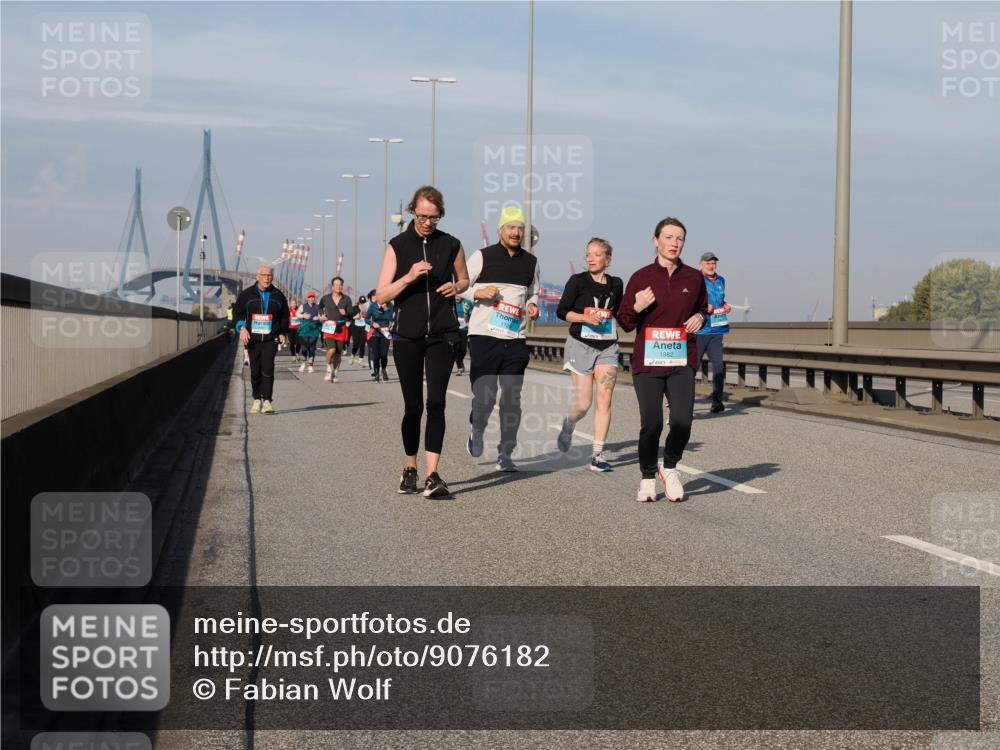 03.10.2025 - Köhlbrandbrückenlauf Fabian Wolf http://msf.ph/oto/9076182 03.10.2025 10:15:18 Position 3 1729, 1982 meine-sportfotos.de