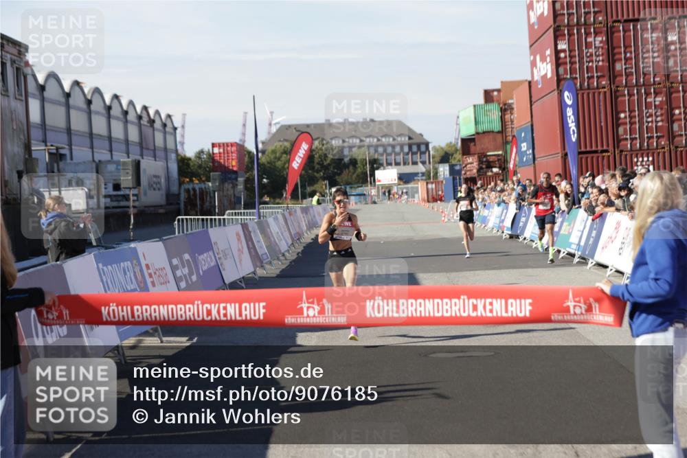 03.10.2025 - Köhlbrandbrückenlauf Jannik Wohlers http://msf.ph/oto/9076185 03.10.2025 12:46:47 Ziel 4027, 4033, 6483, 6740 meine-sportfotos.de