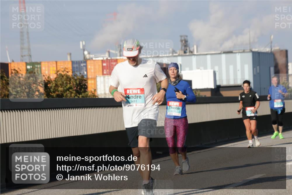 03.10.2025 - Köhlbrandbrückenlauf Jannik Wohlers http://msf.ph/oto/9076194 03.10.2025 09:51:48 Position 3 3481, 3492 meine-sportfotos.de