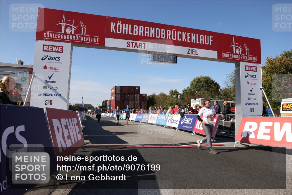 03.10.2025 - Köhlbrandbrückenlauf Lena Gebhardt http://msf.ph/oto/9076199 03.10.2025 13:40:25 Ziel 5270, 5613, 6245, 6278, 6284 meine-sportfotos.de