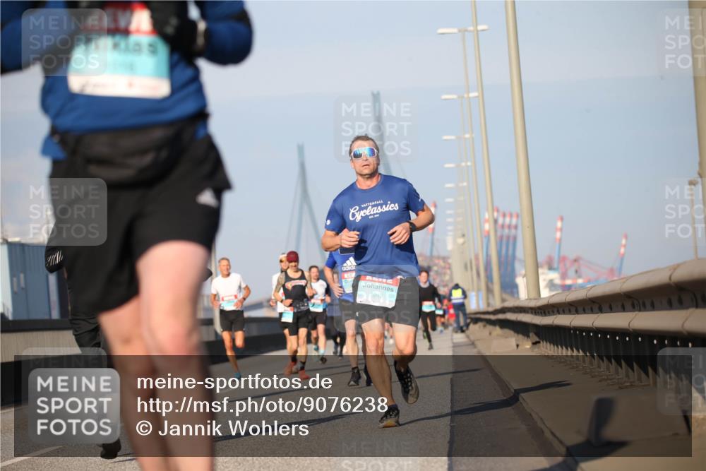 03.10.2025 - Köhlbrandbrückenlauf Jannik Wohlers http://msf.ph/oto/9076238 03.10.2025 09:42:48 Position 3 1040 meine-sportfotos.de