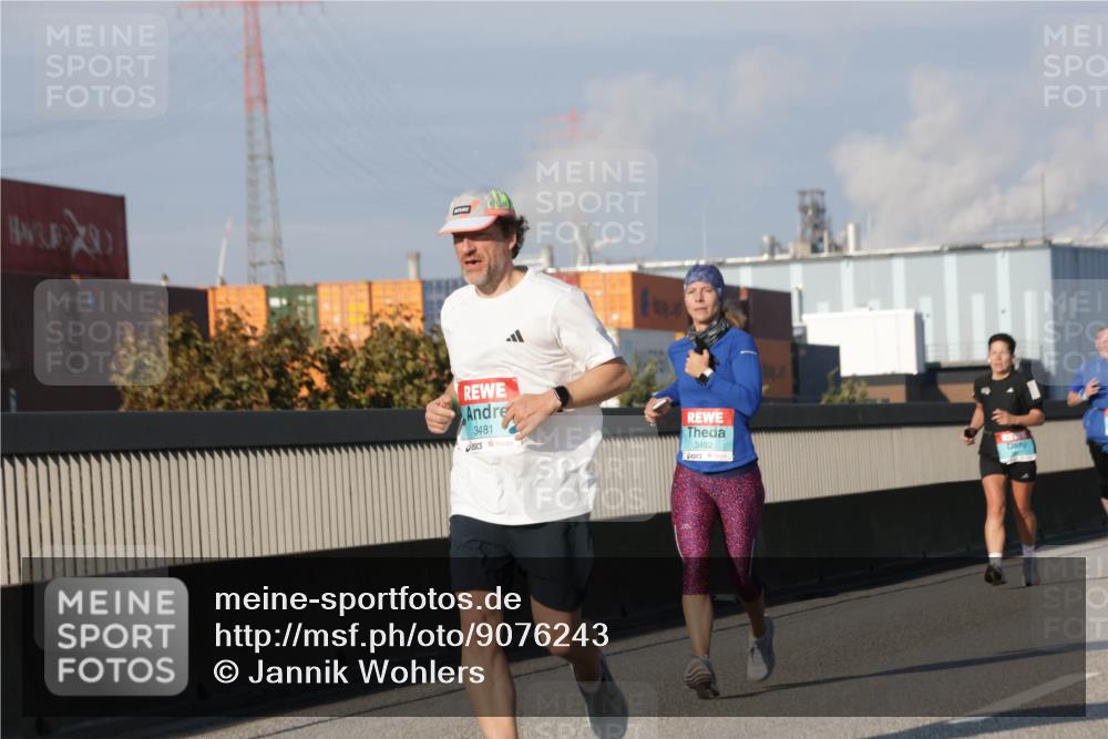 03.10.2025 - Köhlbrandbrückenlauf Jannik Wohlers http://msf.ph/oto/9076243 03.10.2025 09:51:49 Position 3 3481, 3492 meine-sportfotos.de