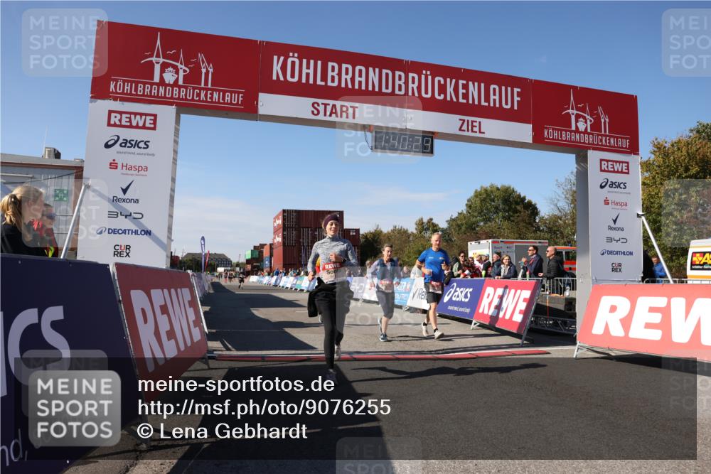 03.10.2025 - Köhlbrandbrückenlauf Lena Gebhardt http://msf.ph/oto/9076255 03.10.2025 13:40:30 Ziel 5270, 5613, 6245, 6278, 6284 meine-sportfotos.de