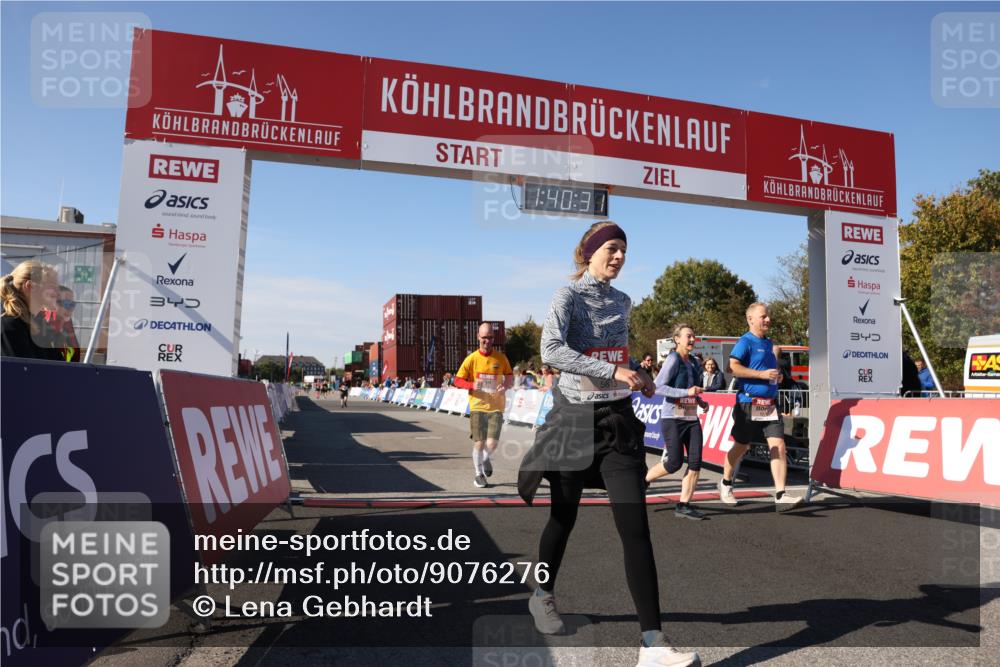 03.10.2025 - Köhlbrandbrückenlauf Lena Gebhardt http://msf.ph/oto/9076276 03.10.2025 13:40:31 Ziel 5270, 5613, 6245, 6278, 6284 meine-sportfotos.de