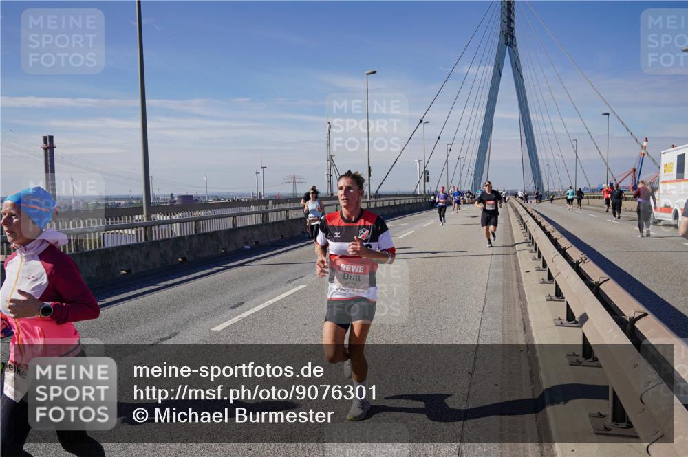 03.10.2025 - Köhlbrandbrückenlauf Michael Burmester http://msf.ph/oto/9076301 03.10.2025 12:41:21 Position 2 4579 meine-sportfotos.de