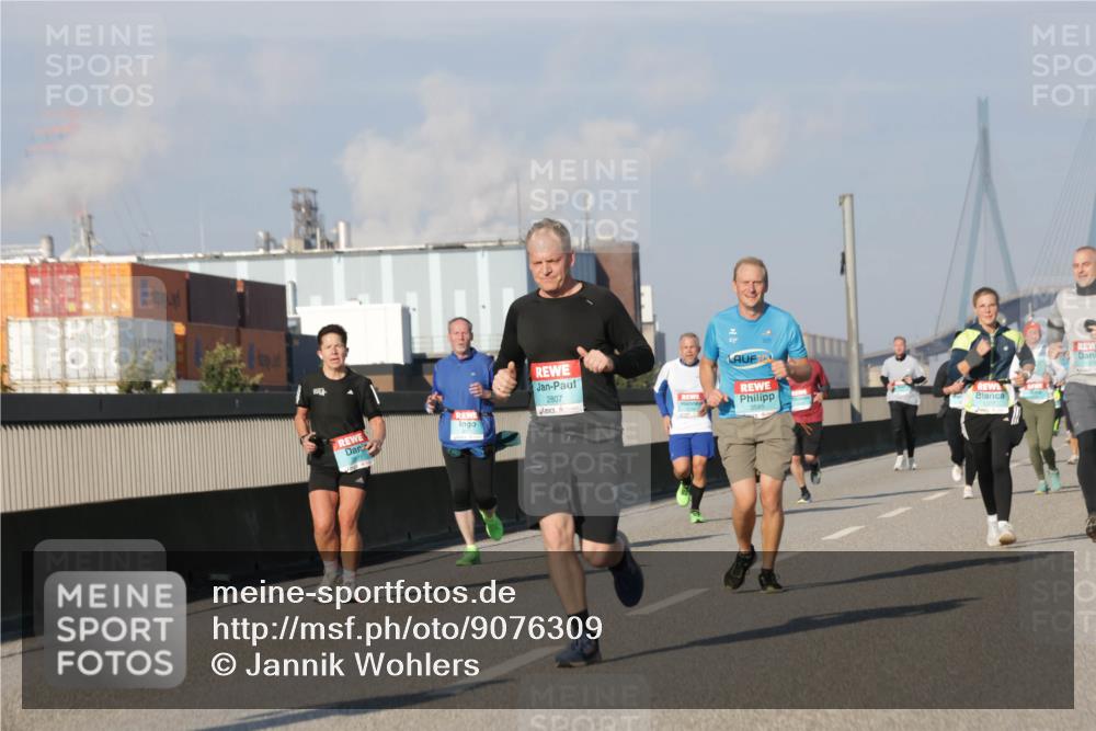 03.10.2025 - Köhlbrandbrückenlauf Jannik Wohlers http://msf.ph/oto/9076309 03.10.2025 09:51:51 Position 3 2807 meine-sportfotos.de