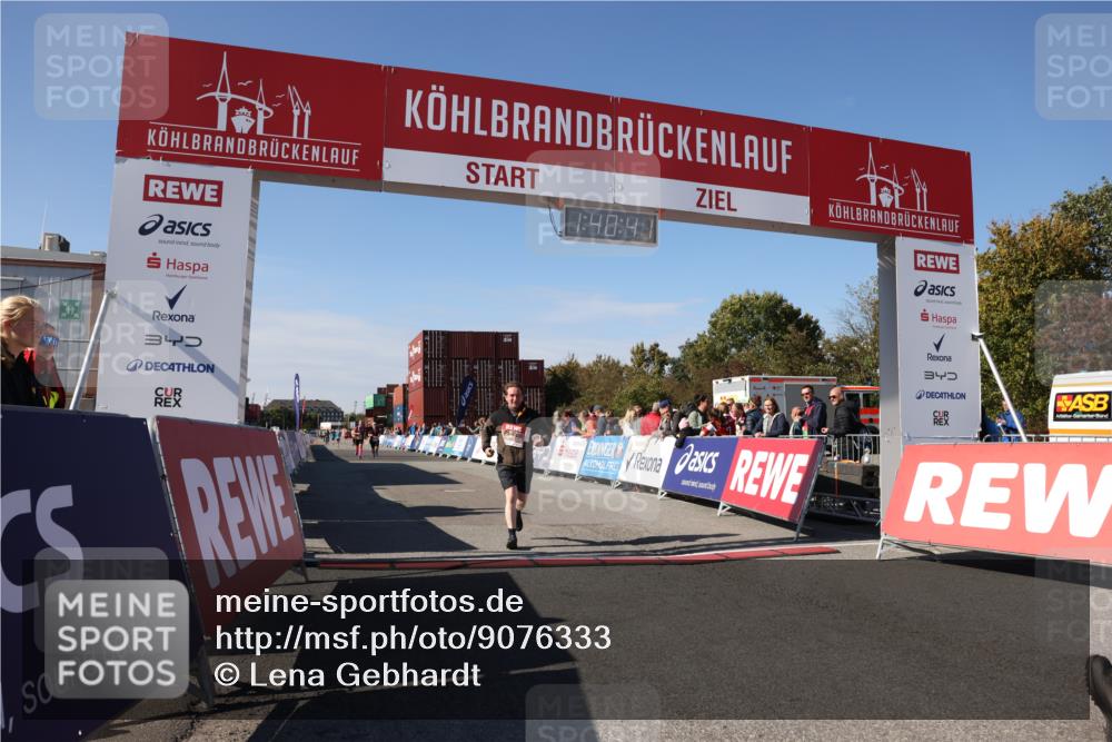 03.10.2025 - Köhlbrandbrückenlauf Lena Gebhardt http://msf.ph/oto/9076333 03.10.2025 13:40:41 Ziel 5558 meine-sportfotos.de