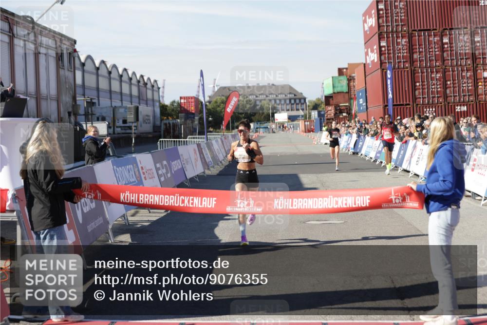 03.10.2025 - Köhlbrandbrückenlauf Jannik Wohlers http://msf.ph/oto/9076355 03.10.2025 12:46:49 Ziel 4027, 6483, 6516, 6740 meine-sportfotos.de