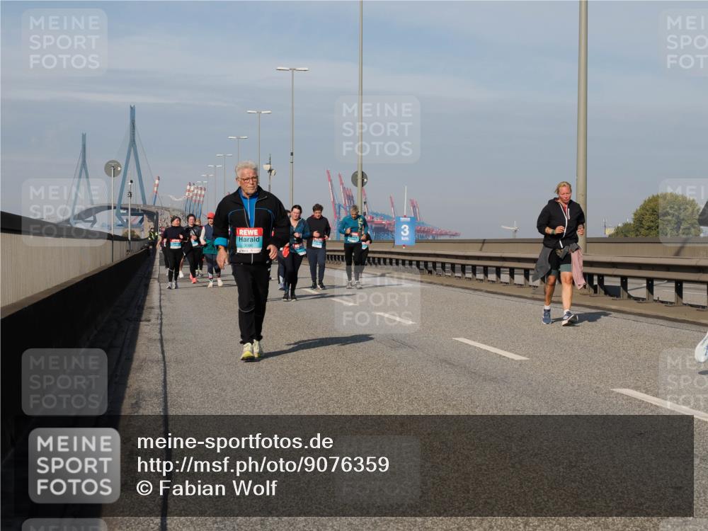03.10.2025 - Köhlbrandbrückenlauf Fabian Wolf http://msf.ph/oto/9076359 03.10.2025 10:15:23 Position 3 3096 meine-sportfotos.de
