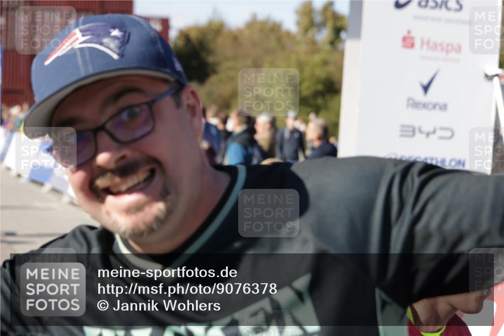 03.10.2025 - Köhlbrandbrückenlauf Jannik Wohlers http://msf.ph/oto/9076378 03.10.2025 13:17:01 Ziel 4168, 4242, 4331, 4359, 4361, 4605, 4861, 4978, 4982, 5033, 5053, 5073, 5087, 5090, 5100, 5166, 5302, 5385, 5386, 5453, 5467, 5479, 5840, 6286, 6474, 6623, 6626, 6658 meine-sportfotos.de